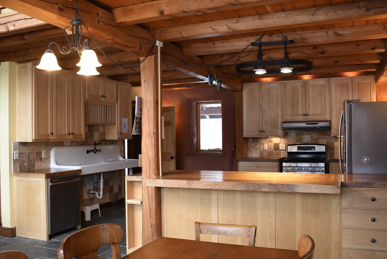 Kitchen - 12680 Route 78