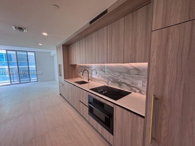Foto del edificio - 77 SE 5th St