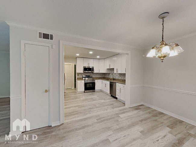 Foto del edificio - 3318 Northcrest Rd