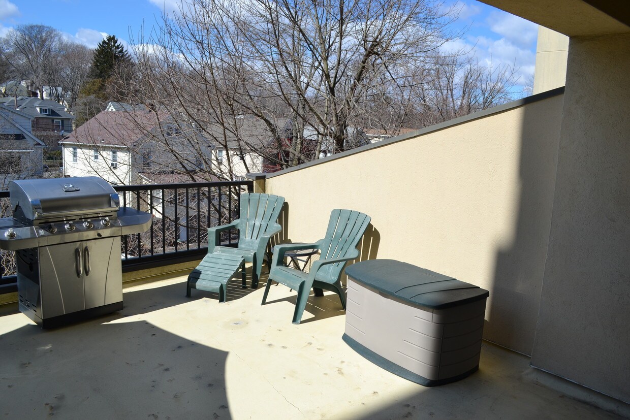 970 Hope St, Stamford, CT 06907 Apartments in Stamford, CT