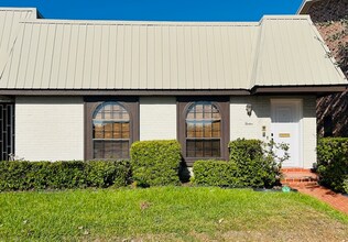 Building Photo - 2036 S 5th St