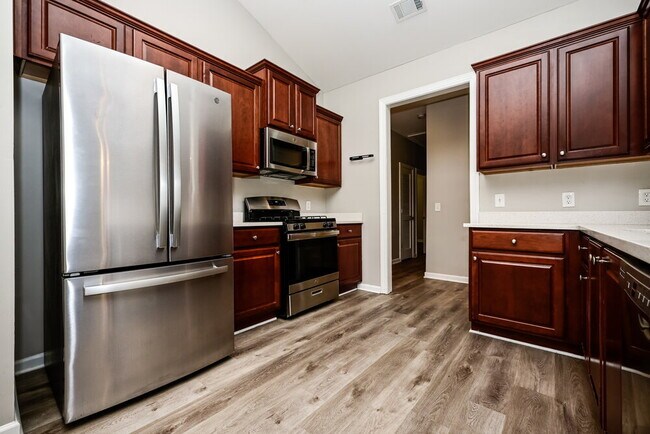Foto del edificio - 332 Southgate Dr