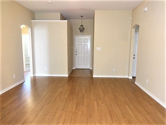 Building Photo - 9308 Marilyn Ct