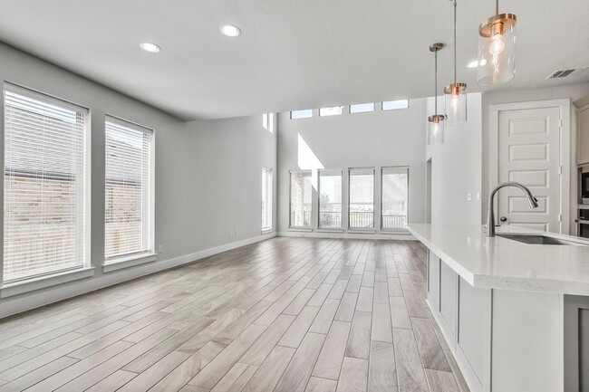 Building Photo - 155 Cyrus Milton Dr