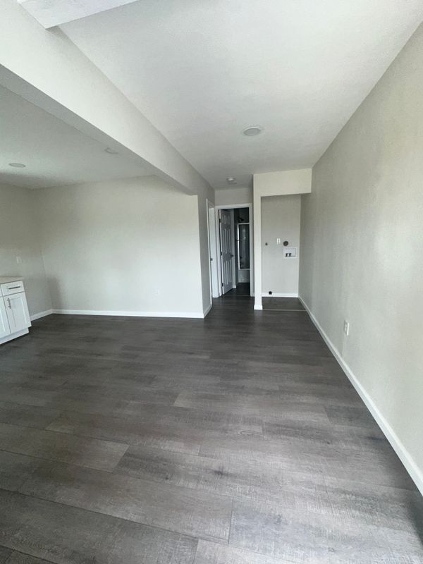 Foto del edificio - 4734 E 57th St