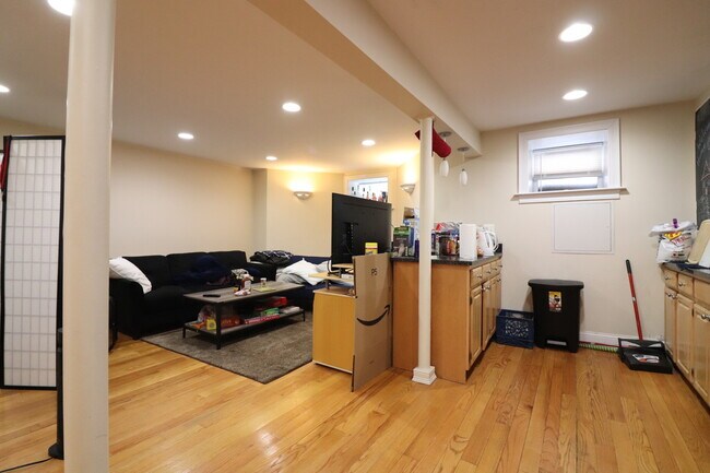 Foto del edificio - 1288 Commonwealth Ave