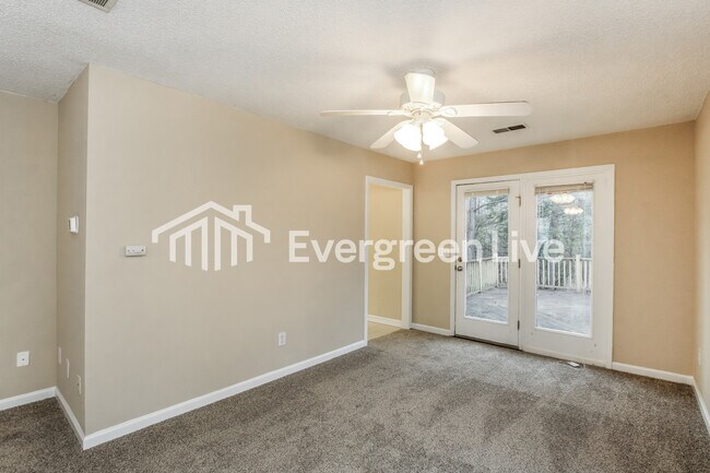 Foto del edificio - 510 Sweet Thorne Rd