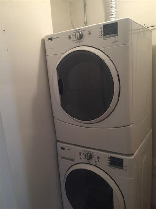 Foto del edificio - 2121 N Bayshore Dr