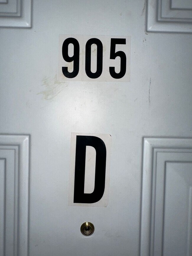 Foto del edificio - 905 E King St
