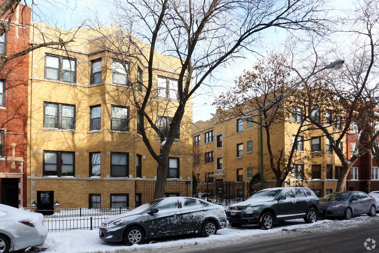 Building Photo - 1354 W Estes Ave