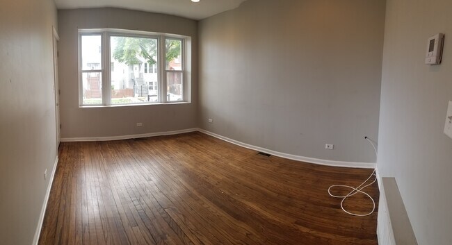 Foto del edificio - 2465 W 46th St