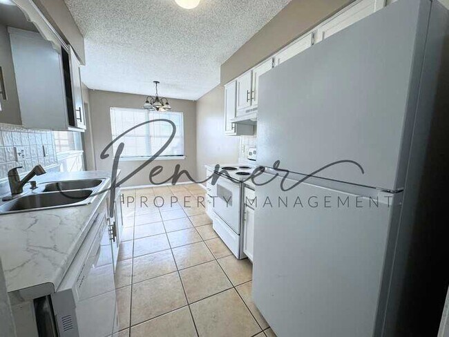 Foto del edificio - 814 NW 37th St