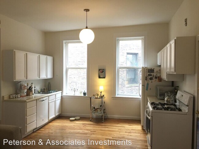 Building Photo - 1269 N Wolcott Ave