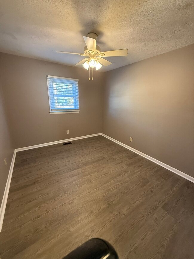 Foto del edificio - 2223 Carbine St