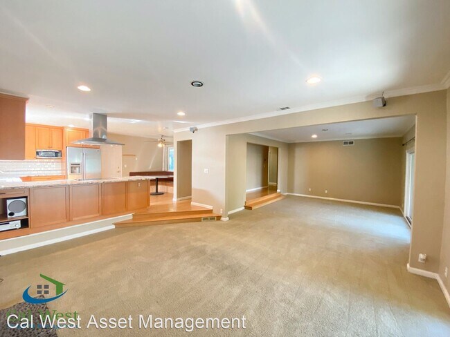 Building Photo - 4 br, 2 bath House - 5960 Arabian Court