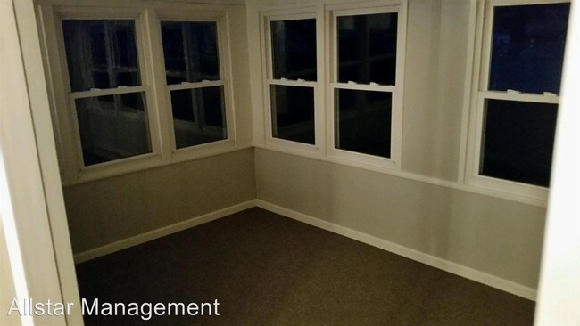 Foto del edificio - 6320 Springwood Rd