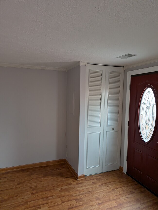 Entrada - 13469 Demetrias Way