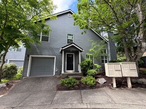 Building Photo - 9613 NW Miller Hill Dr