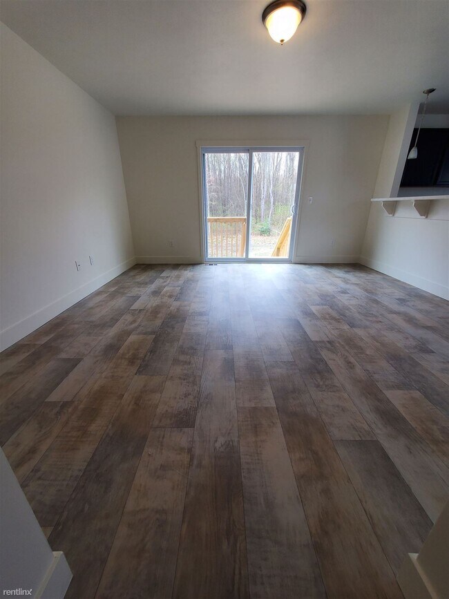 Building Photo - 3 br, 2 bath House - 1215 Chapel Hill Dr