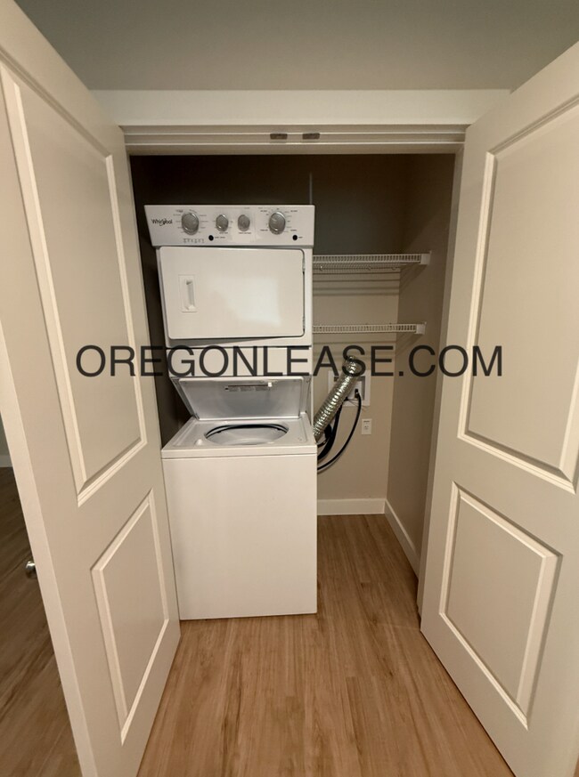 Foto del edificio - Newer 2-Bedroom Apartment located off Jasper Rd in South Springfield