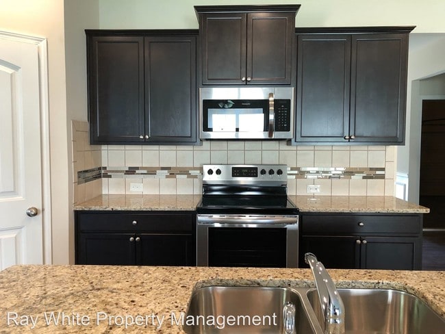 Building Photo - 5109 Amberland Square