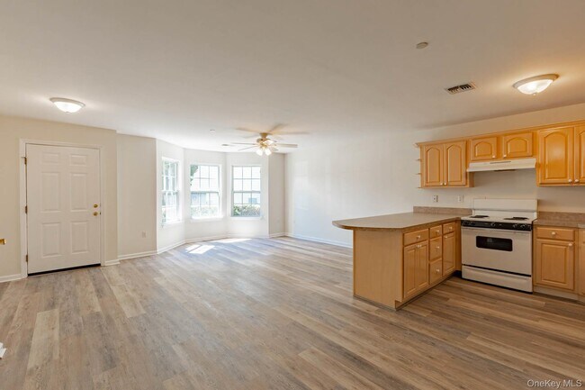 Foto del edificio - 105 Flurry Ln