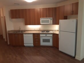 Building Photo - 1225 Island Ave