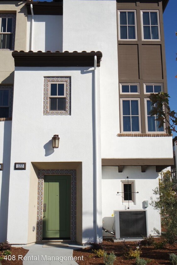 Foto principal - 2 br, 2.5 bath House - 122 Evandale Avenue