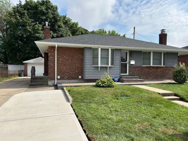 Building Photo - 3900 Miller Pl