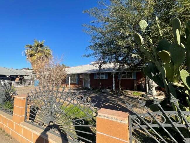 Foto del edificio - 4541 N 51st Ave