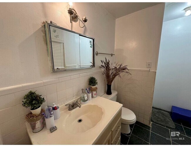 Foto del edificio - Charming 3 Bedroom 2 Bath in Berkshire Hills- First Month Rent is Half Off!!