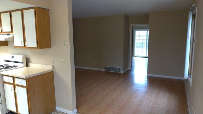 Building Photo - 4403 Trevi Dr