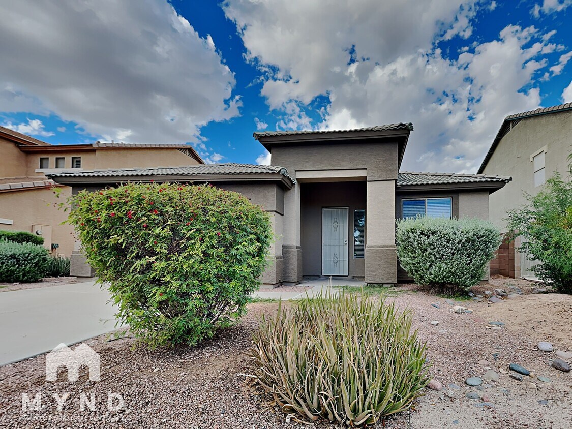 Foto principal - 12206 W Lincoln St