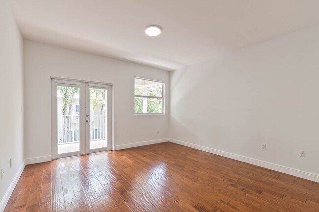 Foto del edificio - 3133 Hibiscus St