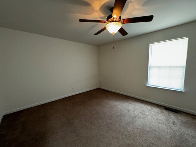 Foto del edificio - 2 Bedroom, 1.5 Bath townhouse