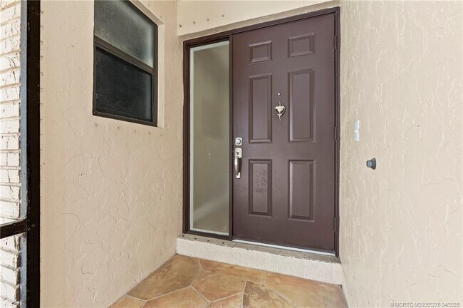 Foto del edificio - 3281 SW Bobalink Way
