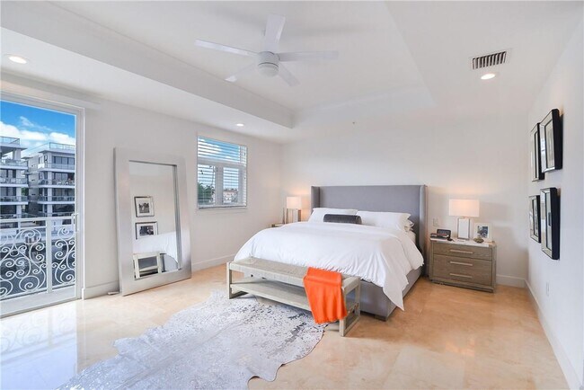 Building Photo - 63 Isle of Venice Dr