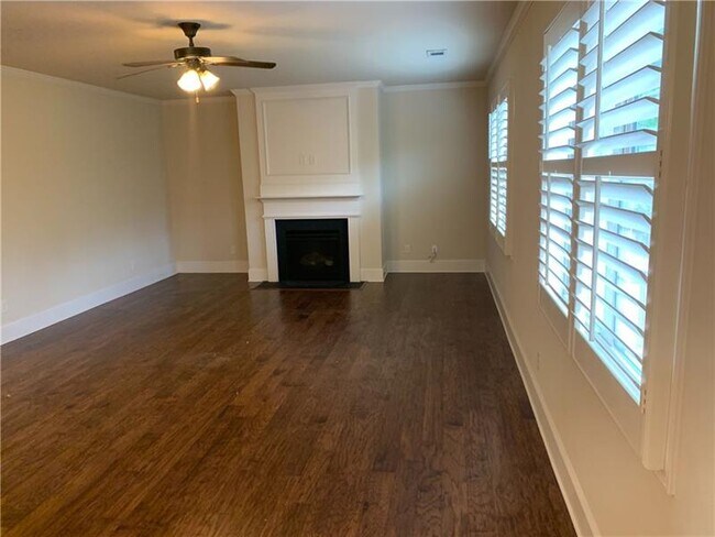 Foto del edificio - 7750 Stratford Ln