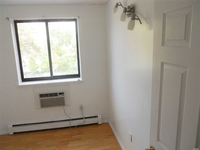Foto del edificio - 144-68-144-38 38th Ave
