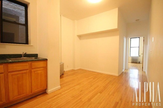 Foto del edificio - 628 E 11th St