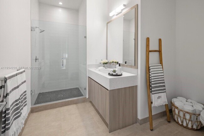 Foto del edificio - 2800 SW 27th Terrace