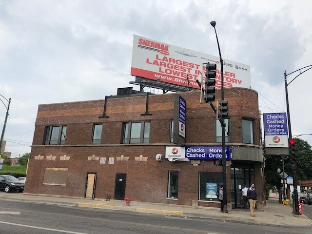 Foto del edificio - 4003 W Fullerton Ave