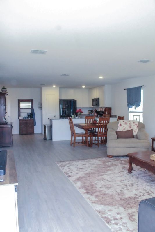 Building Photo - 5840 Cherry Holw Wy