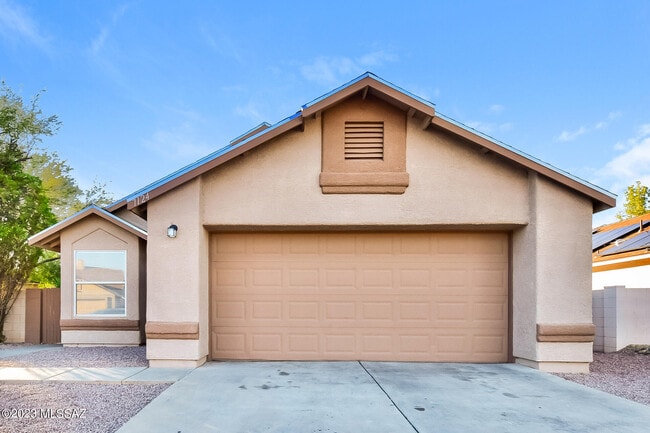 Building Photo - 7124 S Camino Triste