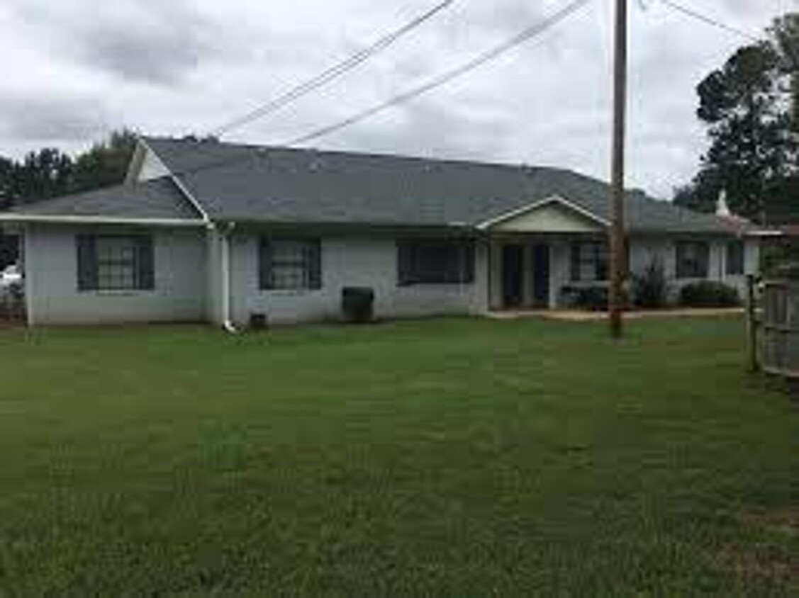 Primary Photo - Monthly Paid Rent