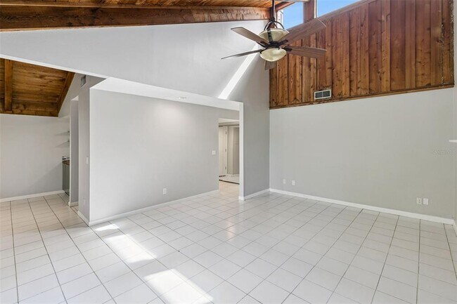 Foto del edificio - 5339 Indian Creek Dr