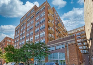 Exterior front - 933 W Van Buren St
