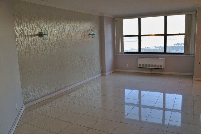 Foto del edificio - 7000 Boulevard E