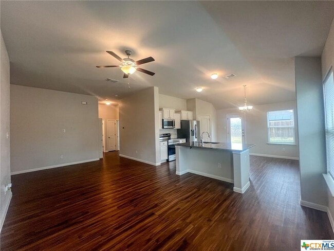 Building Photo - 6607 Catherine Dr