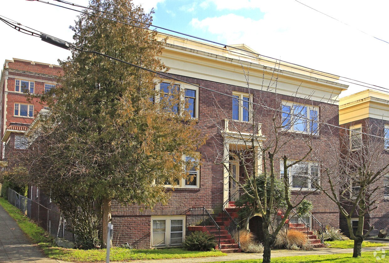 Building Photo - 232 13th Ave
